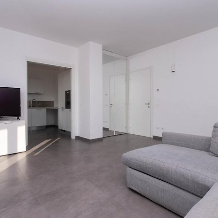S018 - Sirolo, Nuovissimo Trilocale In Pietra Con Giardino Dx Apartment Екстериор снимка