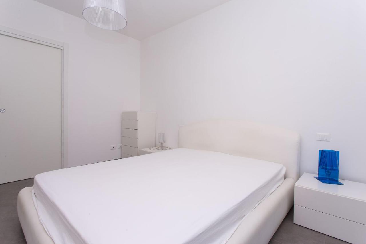 S018 - Sirolo, Nuovissimo Trilocale In Pietra Con Giardino Dx Apartment Екстериор снимка