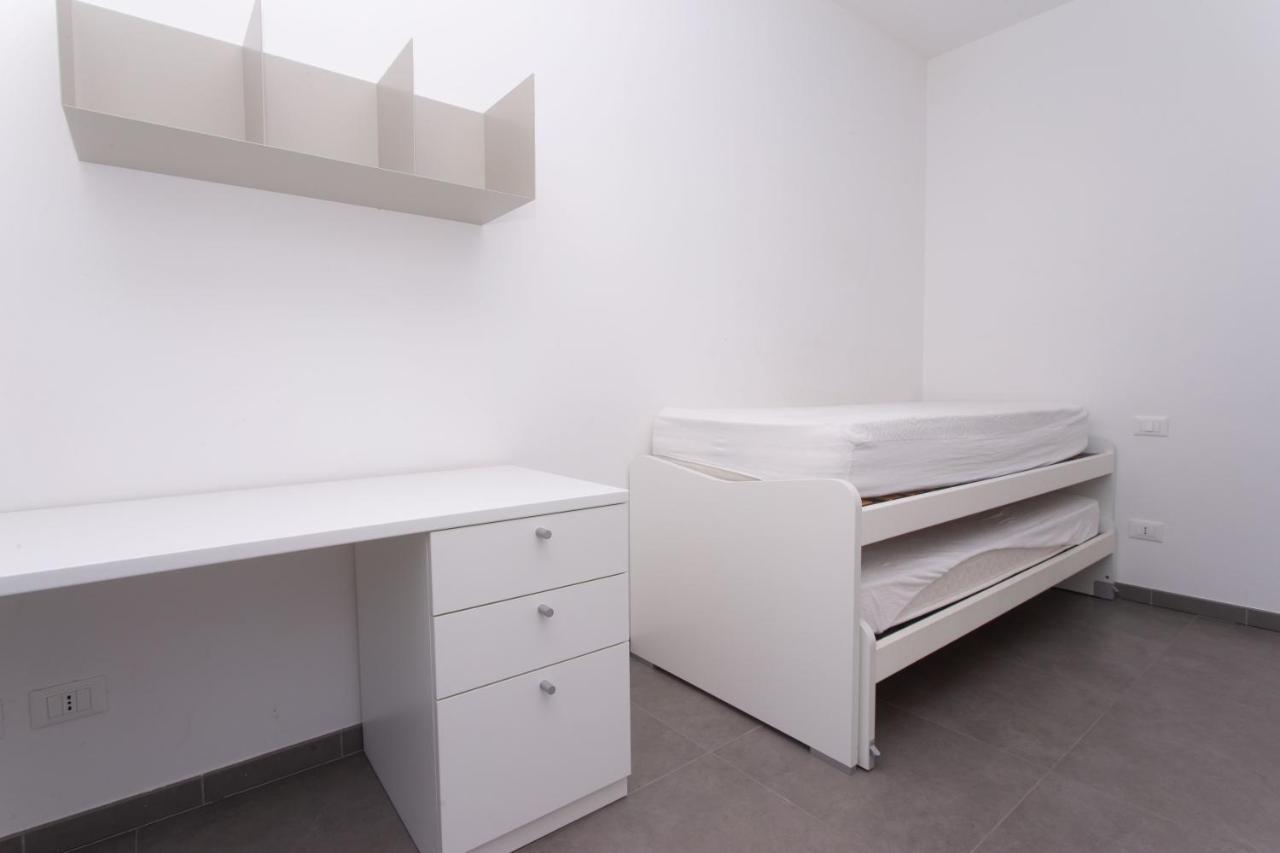 S018 - Sirolo, Nuovissimo Trilocale In Pietra Con Giardino Dx Apartment Екстериор снимка