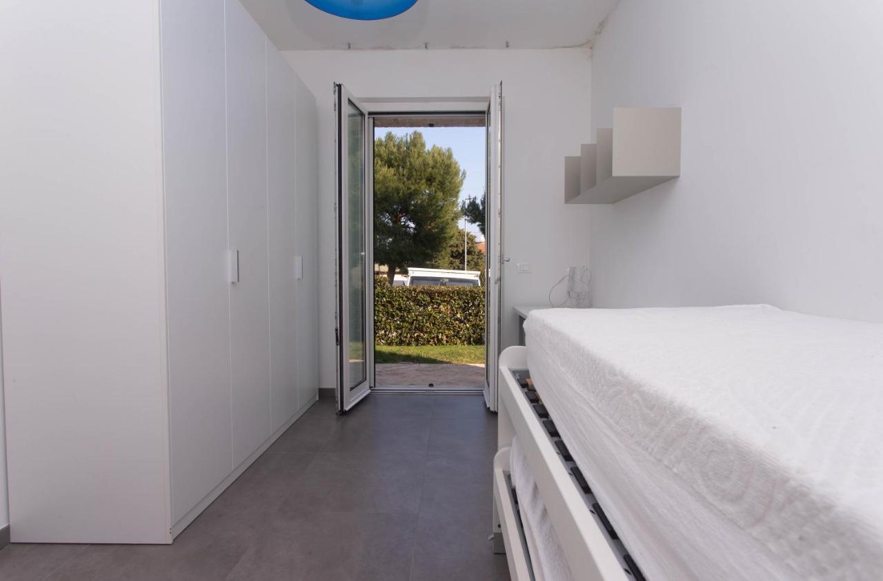 S018 - Sirolo, Nuovissimo Trilocale In Pietra Con Giardino Dx Apartment Екстериор снимка